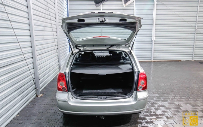 Toyota Avensis cena 14999 przebieg: 194000, rok produkcji 2007 z Nowe Skalmierzyce małe 326